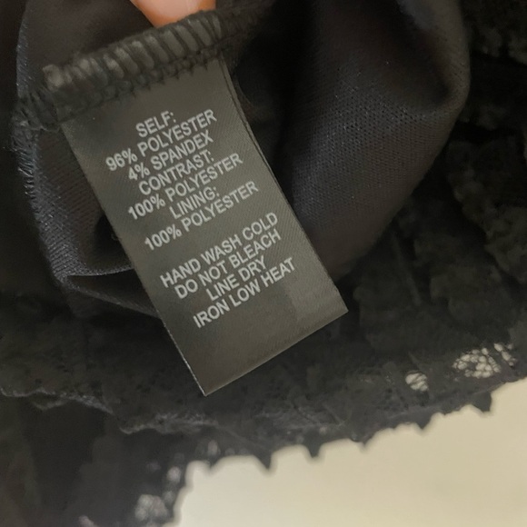 Lulus Black Ruffle Lace Dress with Short Puff Sleeves Large Whimsy Goth NWT BLK - Picture 4 of 6